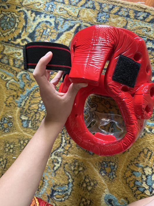 Шлем Таеквондо красный