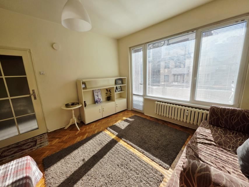 Продава се Едностаен апартамент в София, Център - 41 кв.м за 2115 €/кв.м - Снимка #2