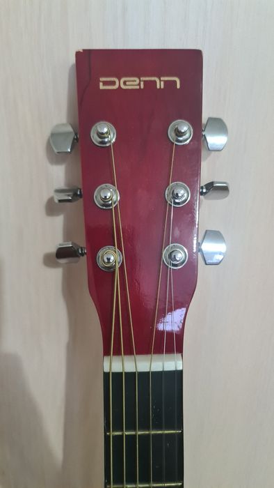 Продам Гитара акустическая