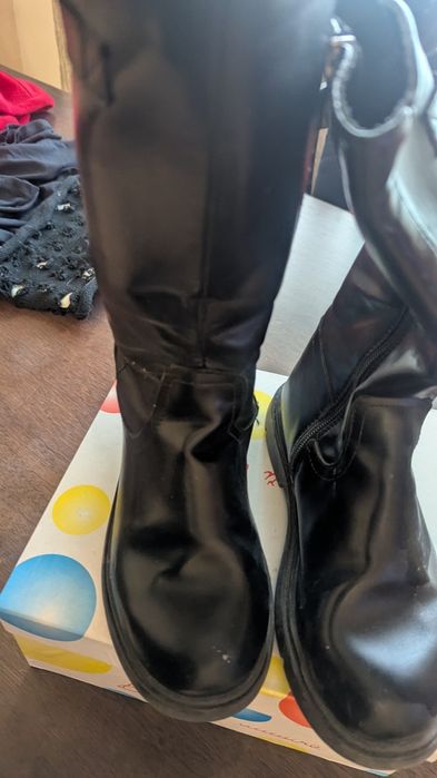 Продам обувь на девочку осень зима