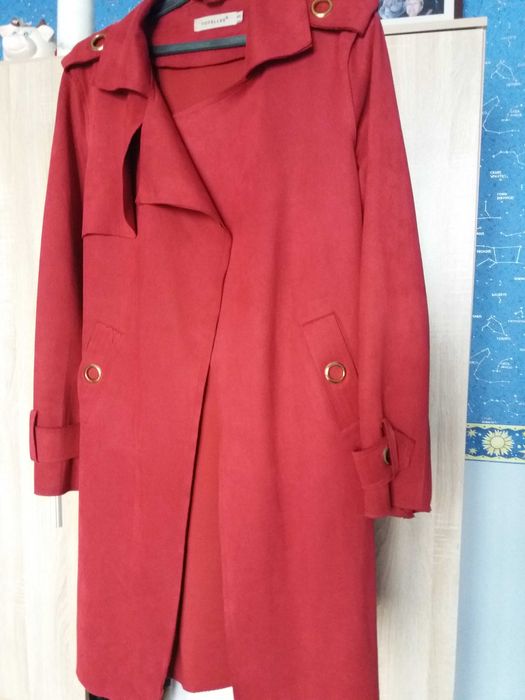 Стилно дамско манто