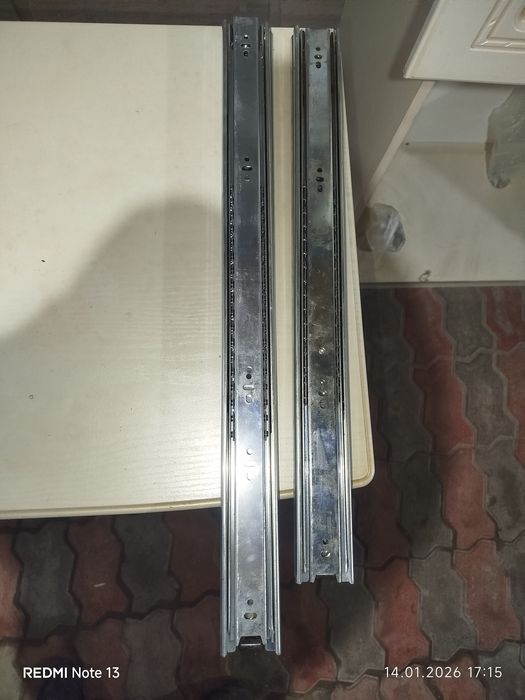 Направляющие для полки шкафа