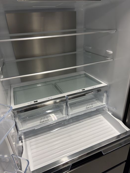 Frigider French Door Hisense RF540N4SBI2