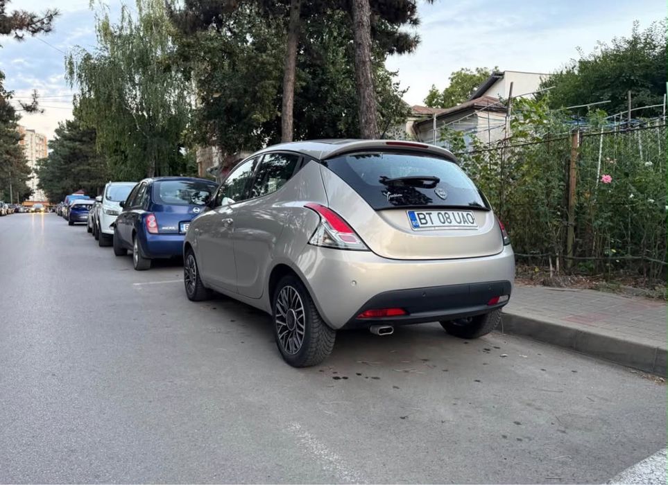 LANCIA Ypsilon 2016 — imagine 3