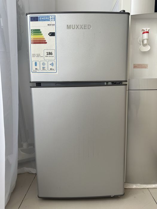 Холодильник маленький