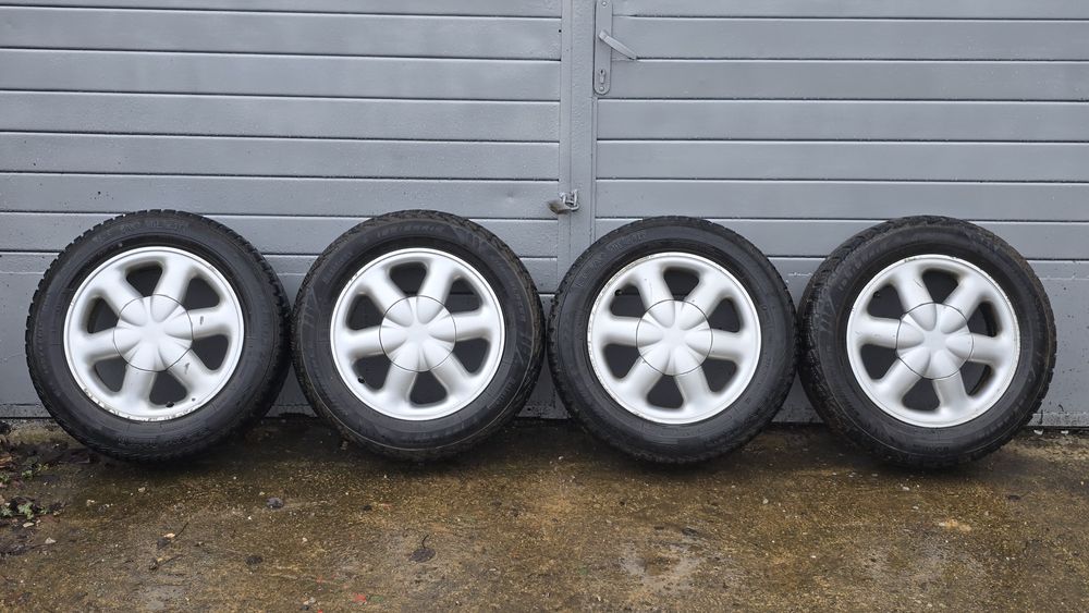 4бр Джанти със зимни гуми 4х100 Рено Renault 15ки 15 цола