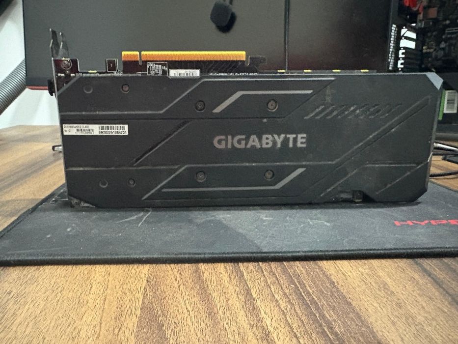 Gigabyte gaming oc GTX 1660 SUPER