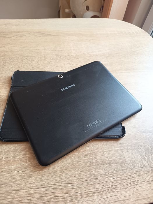 Таблет Samsung Galaxy Tab 4 10.1 черен