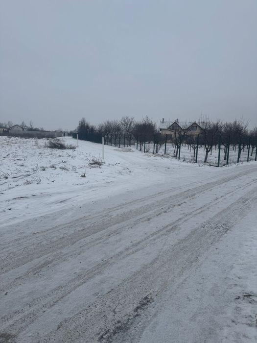 Vând teren Săbăreni 1000 mp – zonă centrală, utilități, proprietar