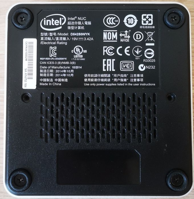 Мини компютър Intel NUC D54250WYK