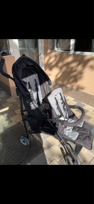 Vând 2 cărucioare pentru gemeni – Summer Infant 3D și Chicco Ohlala Twin