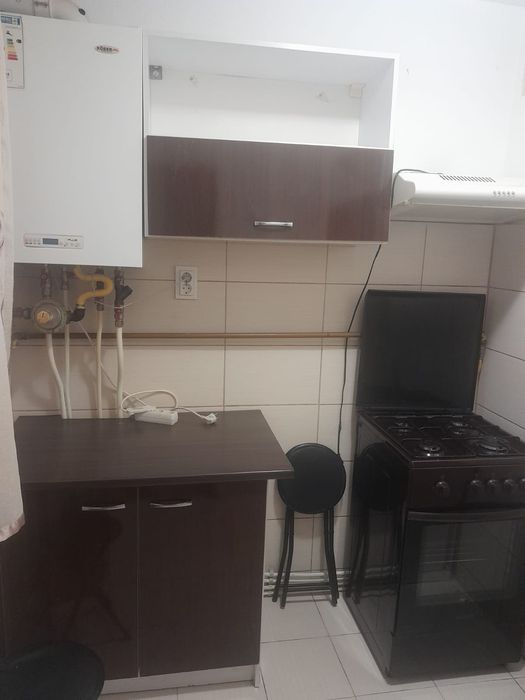 Închiriez apartament