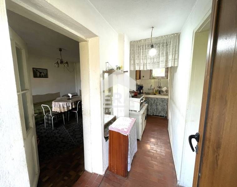 Вила с двор в кв.Прилепци