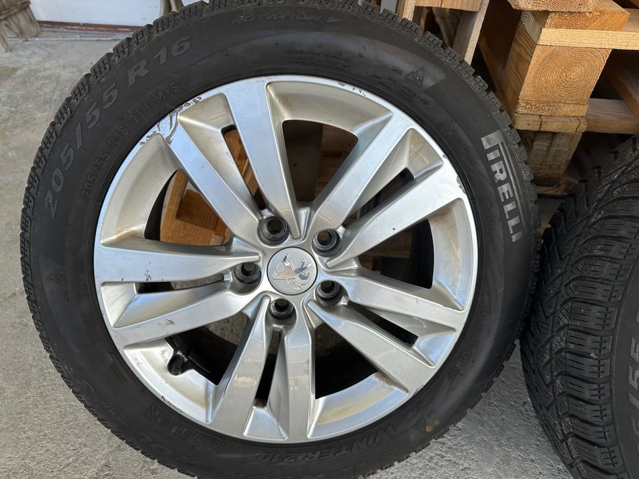 Оригинални джанти Peugeot 308 sw 16” с гуми Pirelli Winter 205/55 R16 – DOT 2021