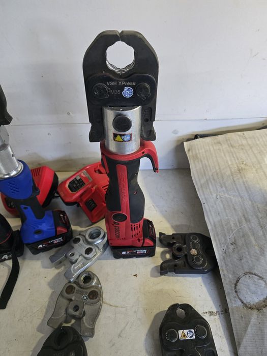 Vand prese de sertizat