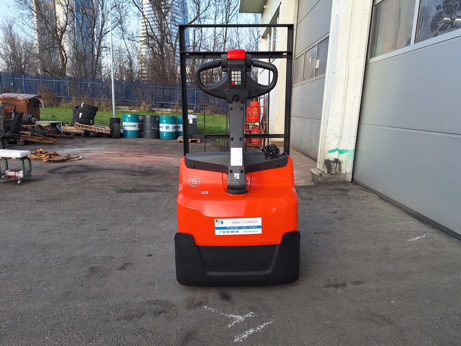 Електрическа палетна количка Toyota LWI160 Li-ION-195 м.ч.