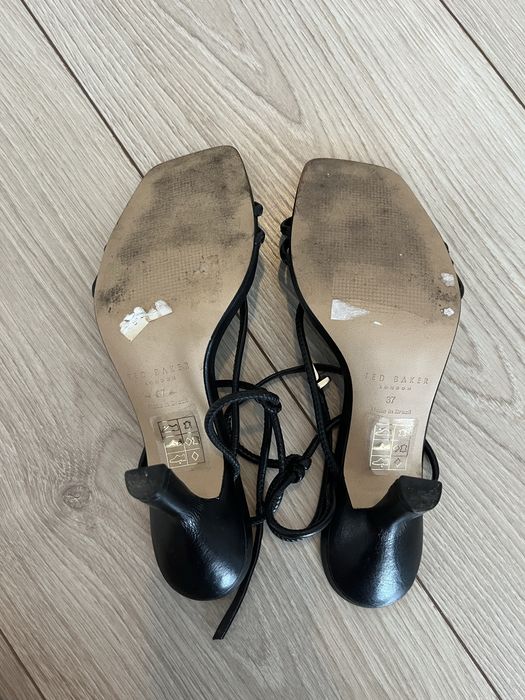 Sandale cu toc Ted Baker