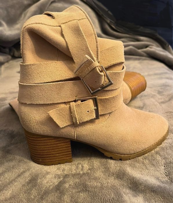 Ghete piele naturala intoarsa