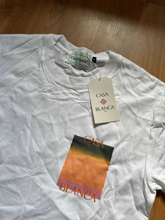 Tricou CasaBlanca cu eticheta (nu Nike, Gucci, Adidas, Balenciaga)