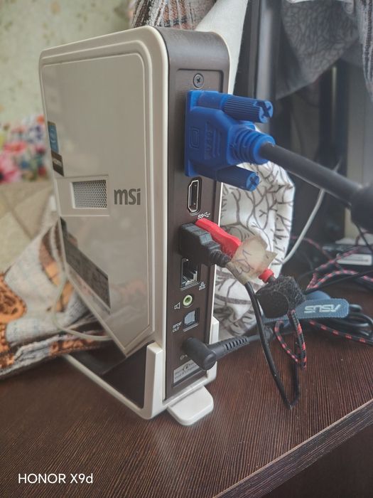 Продам MSI Wind Box DC111-045XRU