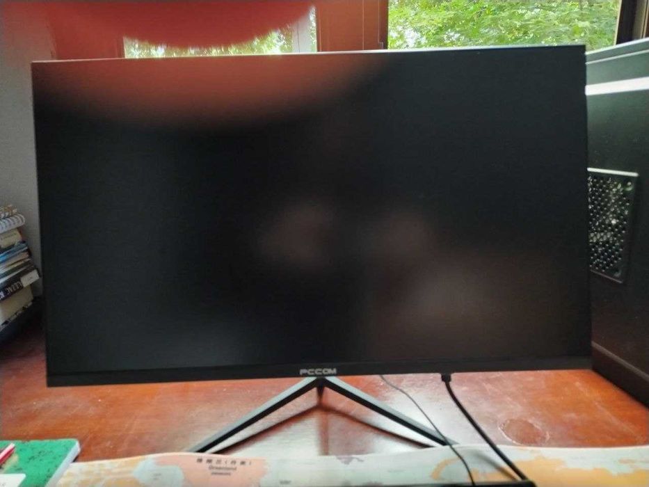Holati A'lo bolgan personalniy  computer sotiladi.