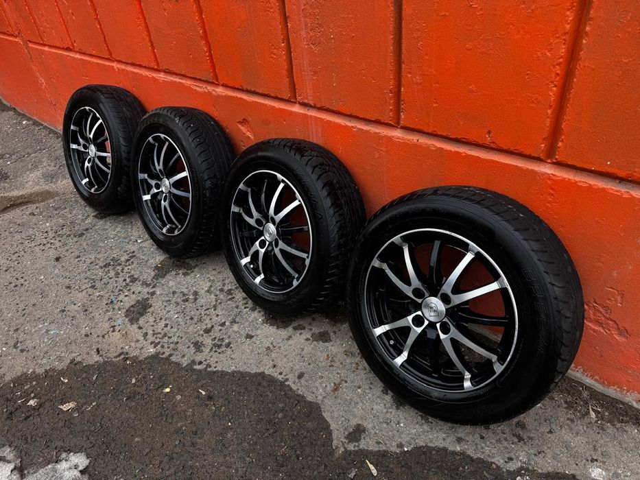 Продам комплект летних шин