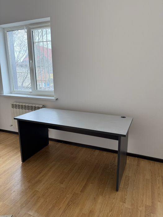 Письменный / компьютерный стол
