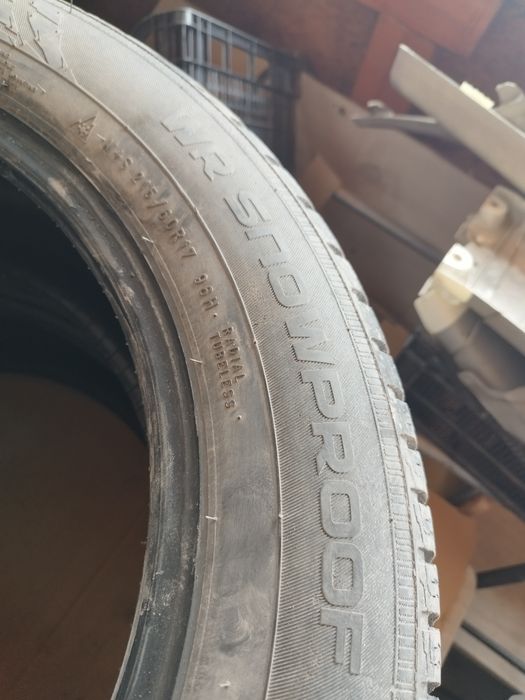Зимни гуми нокиан nokian 215 60 17