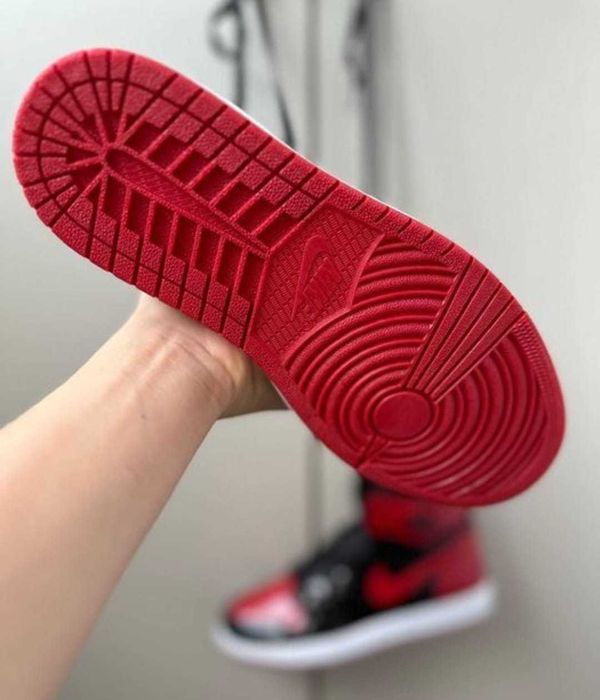 Jordan 1 Patent Bred rosu 36-44 Femei- barbati  ( Verificare Colet)