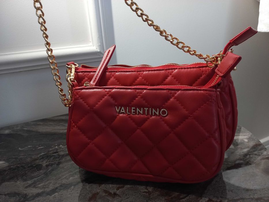 НОВА Дамска чанта Valentino