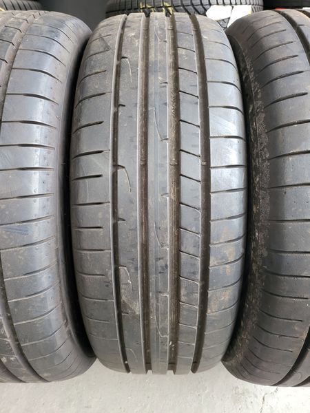 235/60/18 DUNLOP 4бр
