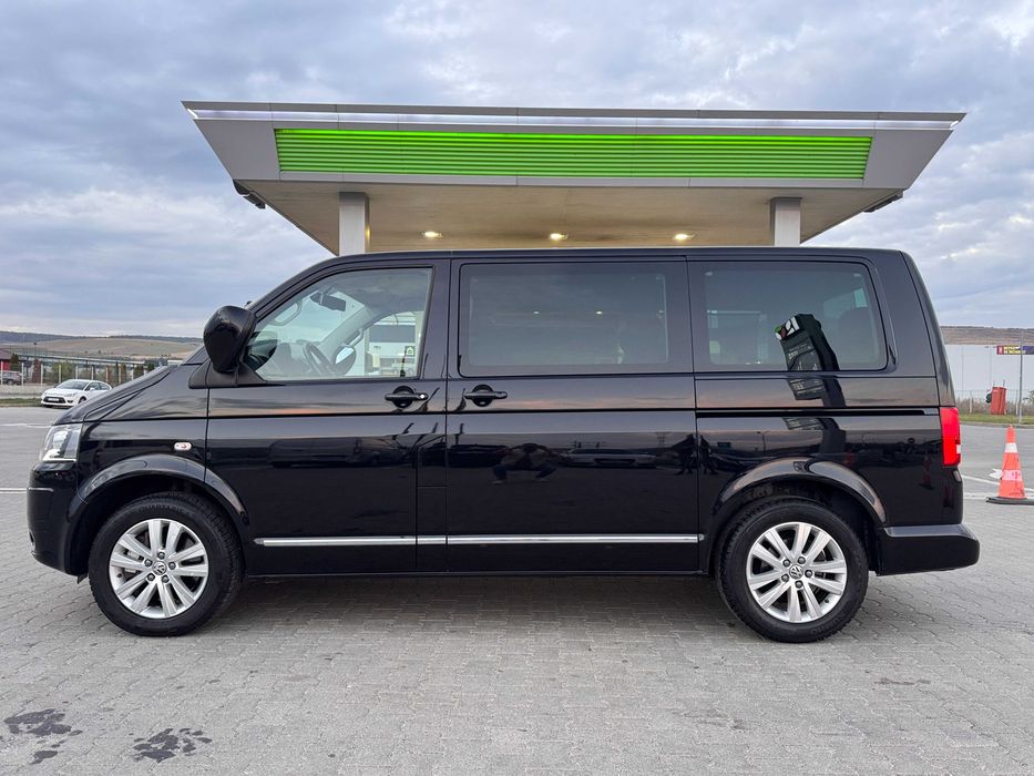 VW Multivan T5 HIGHLINE -AN 08/2013 -2.0 TDI–179 Cp DSG2 : 200.000 KM