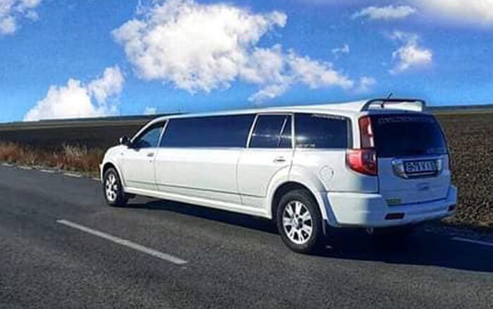 Vand limuzina Hover 7 locuri