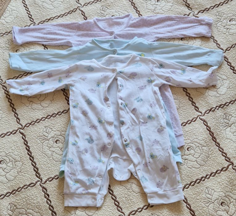 Продам детские вещи