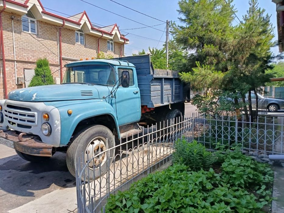 zil sotiladi yaxshi xolatda