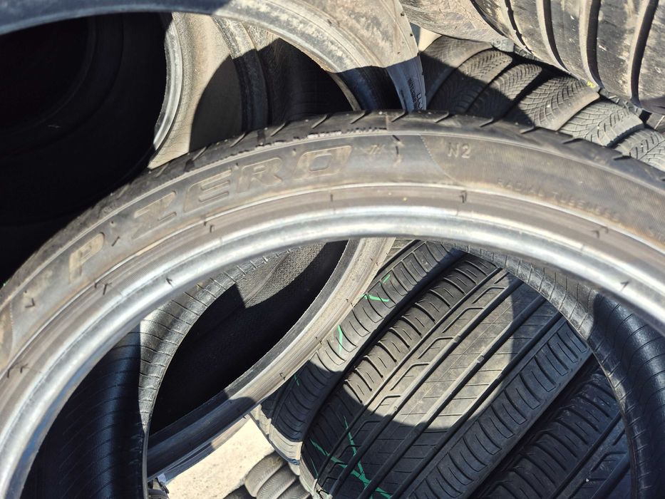 2 Anvelope de VARA - 235/35/19 - PIRELLI - APP NOI - DOT 2016 !