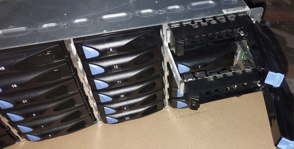 JBOD Enterprise 4U 24 LFF SAS/SATA 6Gb/s DataON + Rail Kit