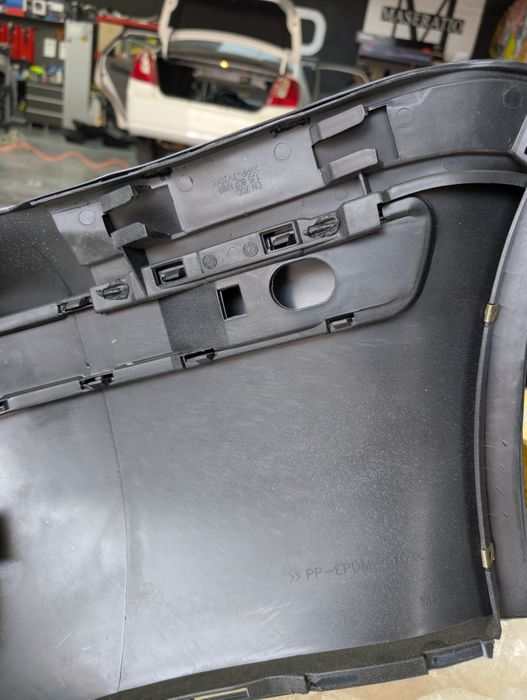 Продаю новый бампер Volkswagen Passat b5