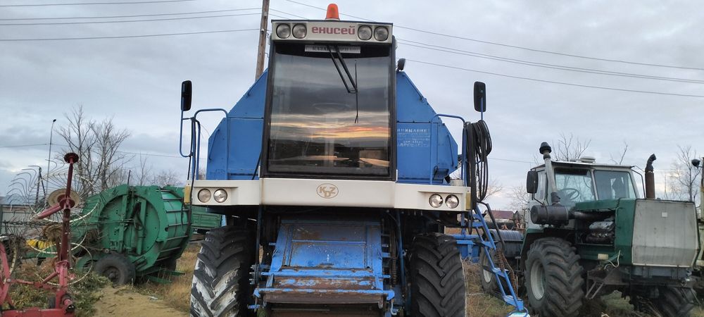 Комбайн Енисей 950