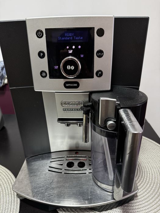 Espressor automat DeLonghi Perfecta Cappuccino