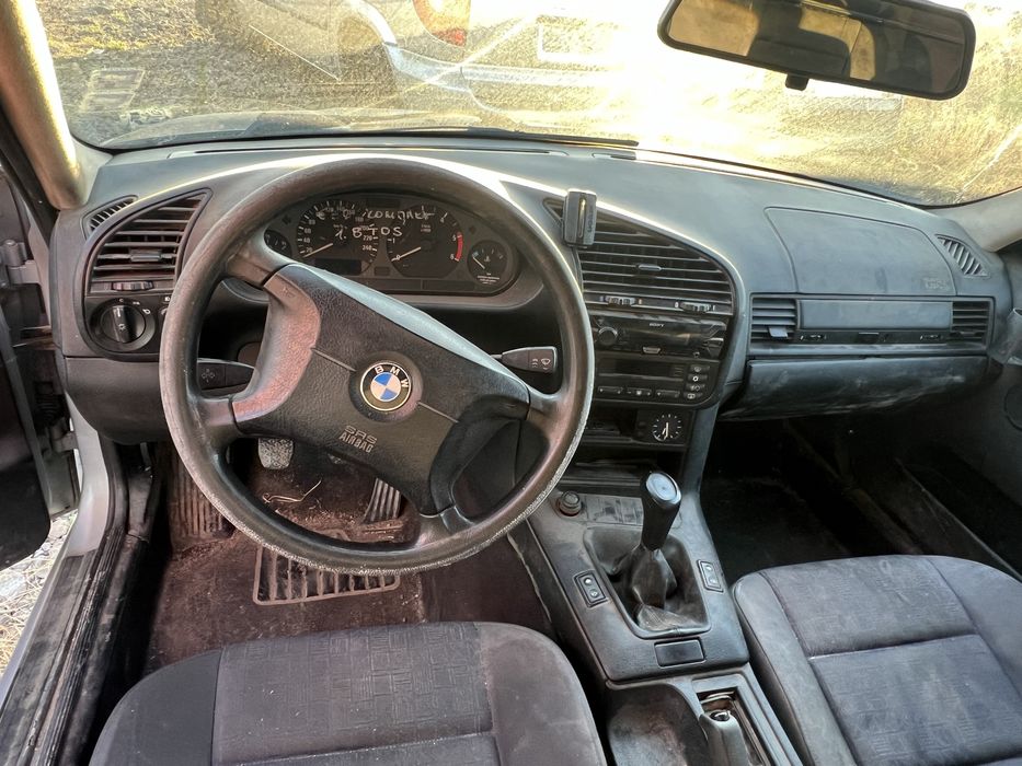 Bmw 318 2.0 143ph  2003g  та НА ЧАСТИ
