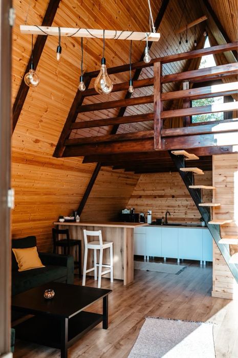 Inchiriem casute A / cabane / cabane A frame