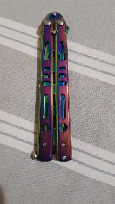 Ножче пеперудка.