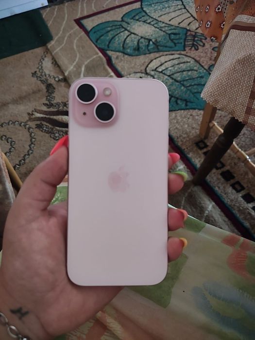Перфектен iPhone 15 128gb