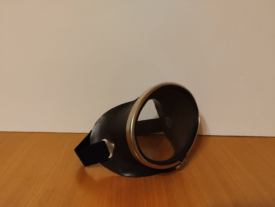 Советские игрушки ,маска, графин, плащ