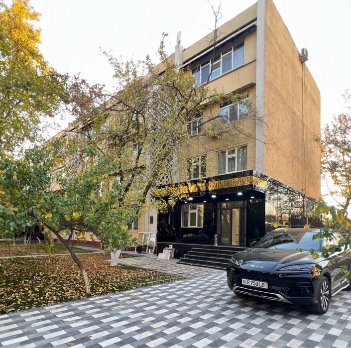 Юнусабад/Шахристанский - Сдается в аренду помещение вдоль дороги 90м2