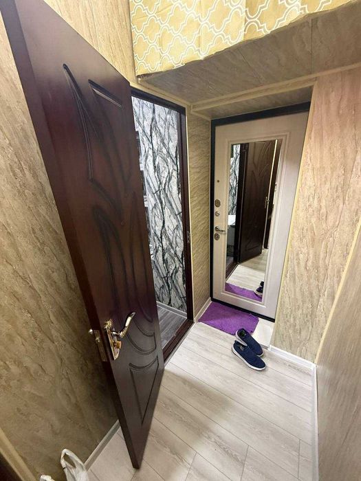 СРОЧНО !! Продается квартира в Яшнабаде 1/2/4 ( 20 кв/м ) Авиасозлар 3