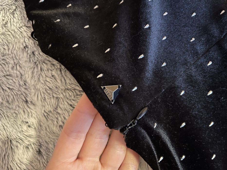 Нова рокля GUESS