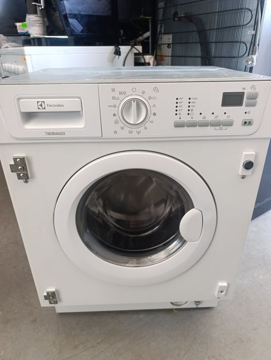Пералня със сушилня за вграждане ELECTROLUX  7/5 А+++