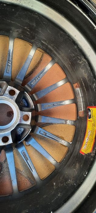 Janta aliaj 17 / 7J / 5 prezoane cu anvelopa 245 / 45/ R17 Yokohoma